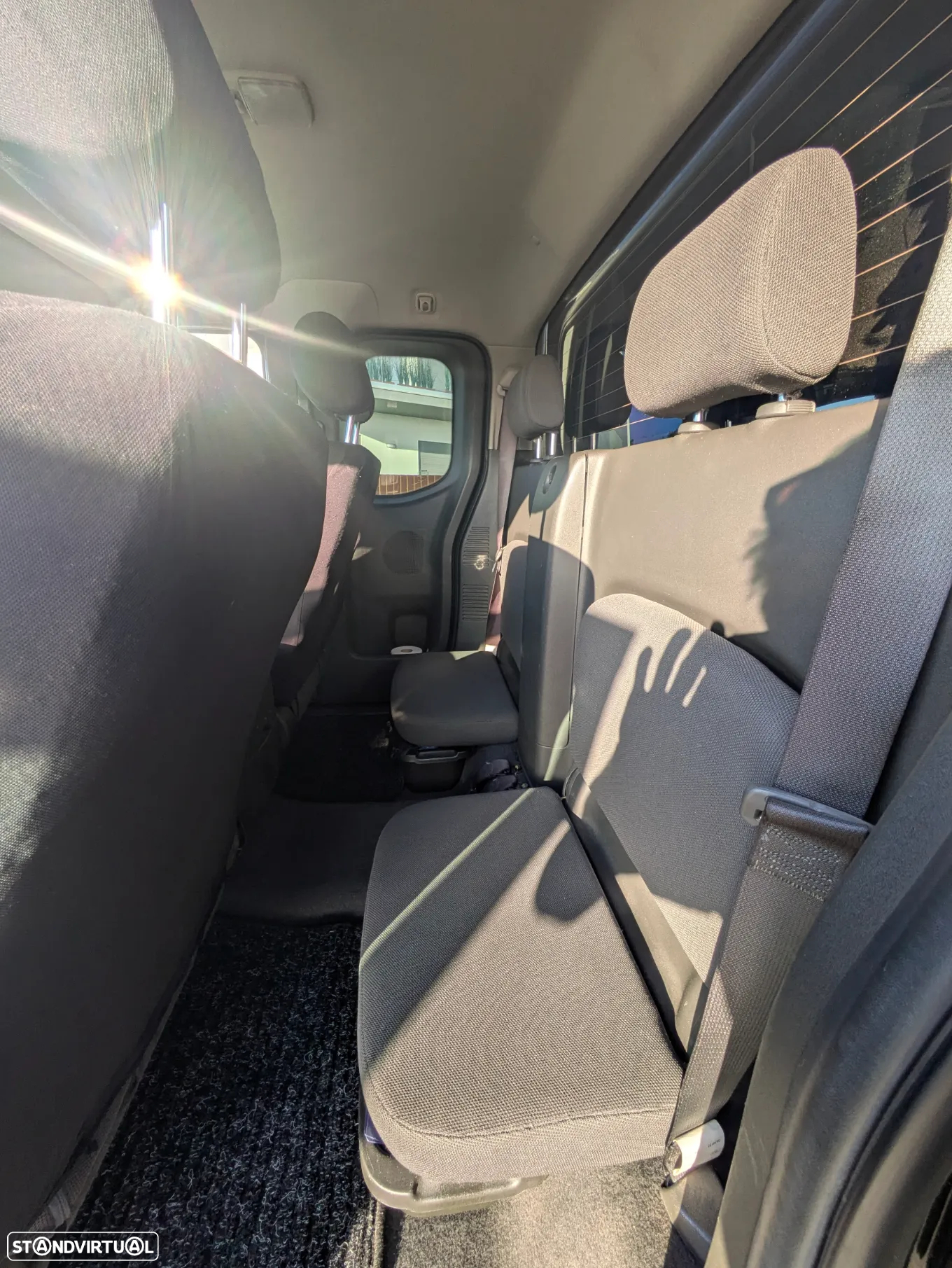 Nissan Navara 2.5 dCi KC SE+BDT - 10