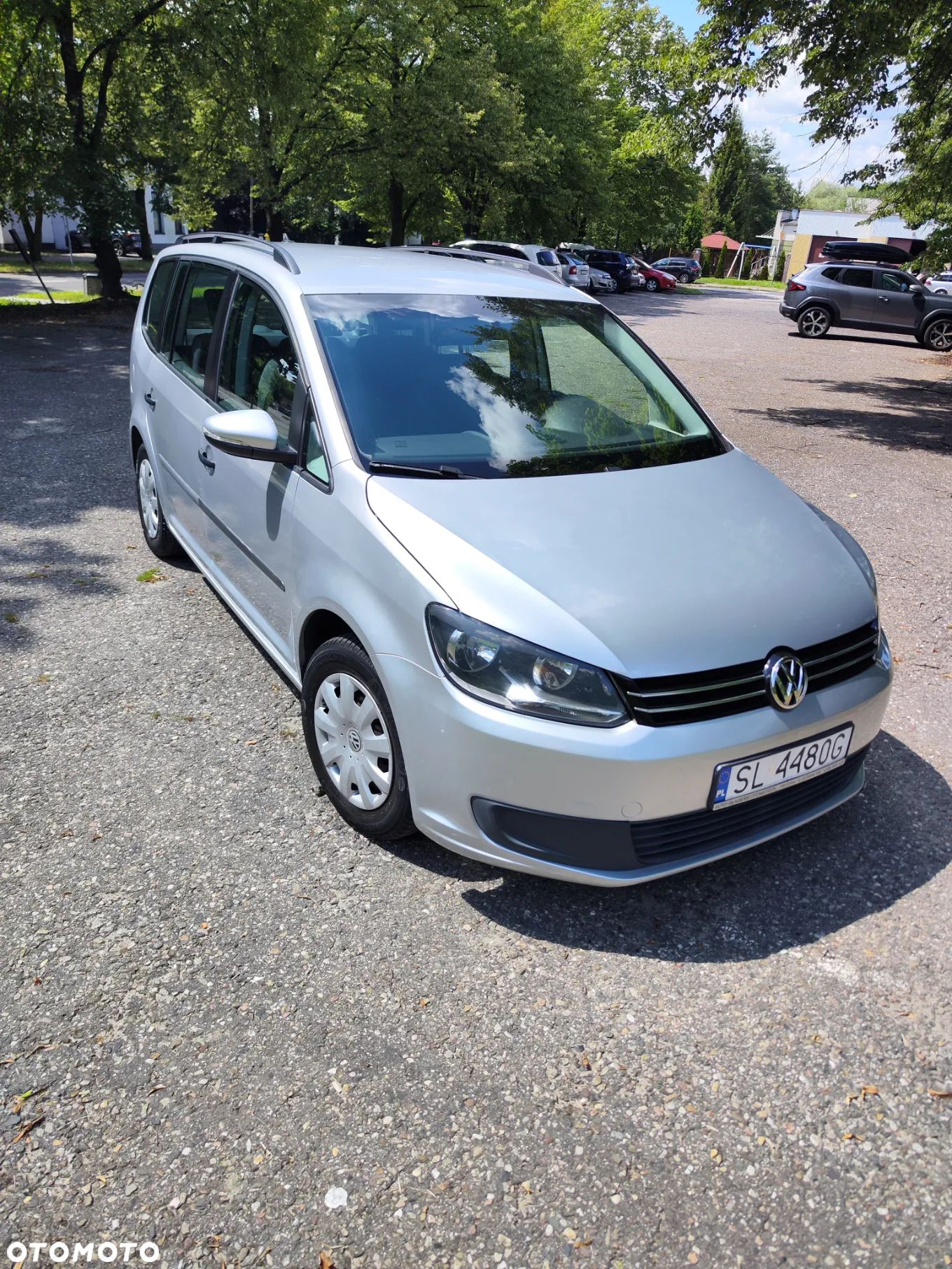 Volkswagen Touran - 1