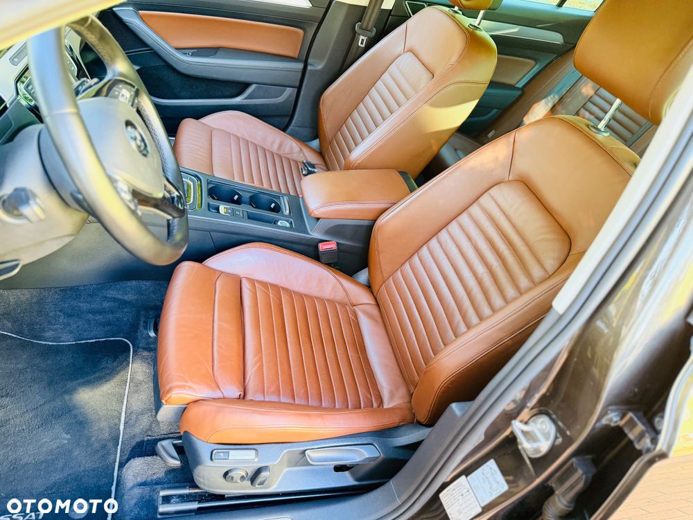 Volkswagen Passat 2.0 TDI BMT 4Mot Highline DSG - 13