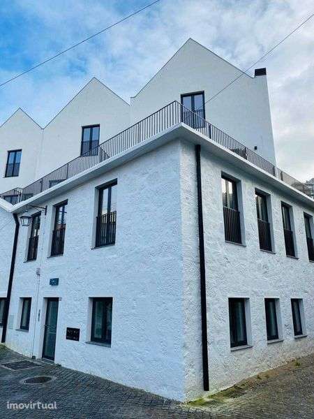 T1 Nova e Luminoso na Gaia perto da Ponte D.Luis - Grande imagem: 2/11