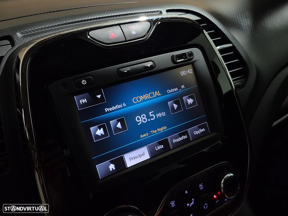 Renault Captur dCi 90 EDC Dynamique - 17