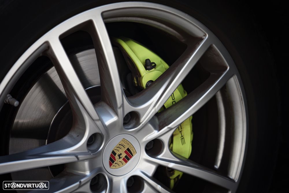 Porsche Cayenne - 31