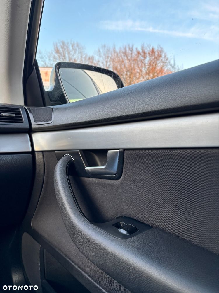 Audi A4 Limousine - 19