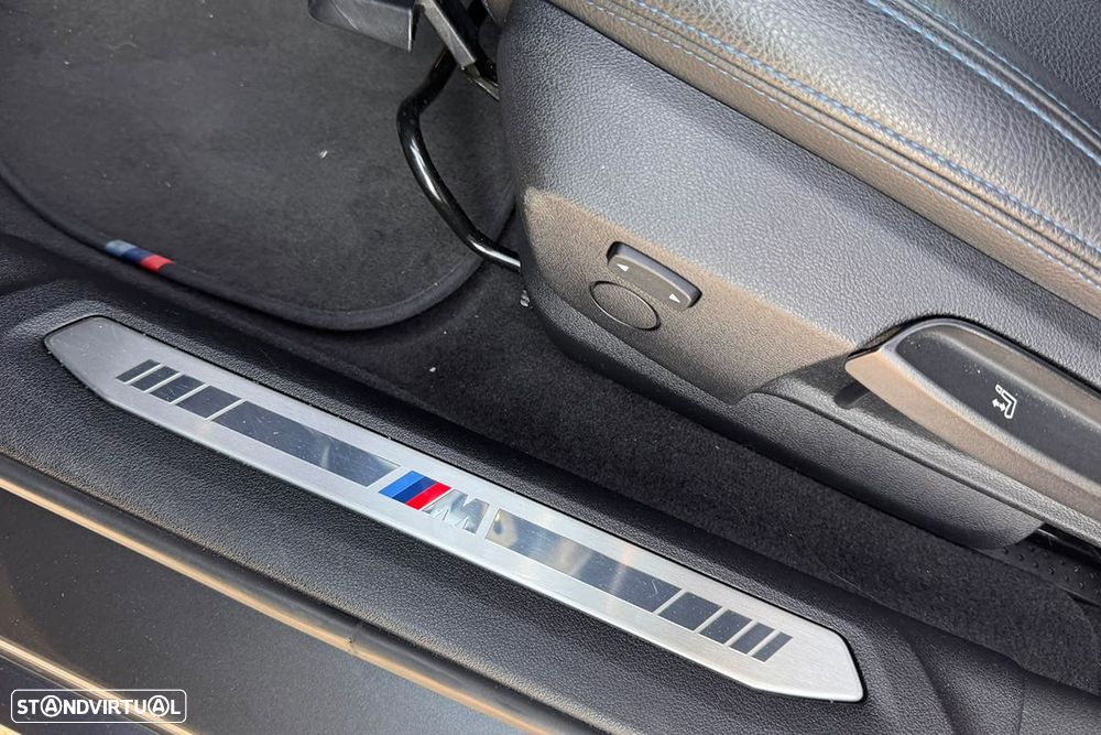 BMW 116 d Pack Desportivo M Auto — fotografia 10