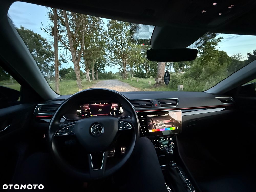 Skoda Superb 2.0 TDI 4x4 L&K DSG - 28