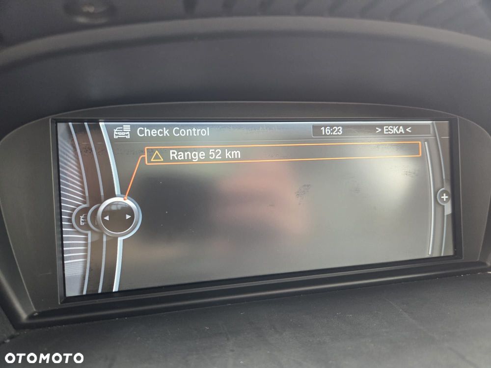 BMW Seria 5 520d - 32