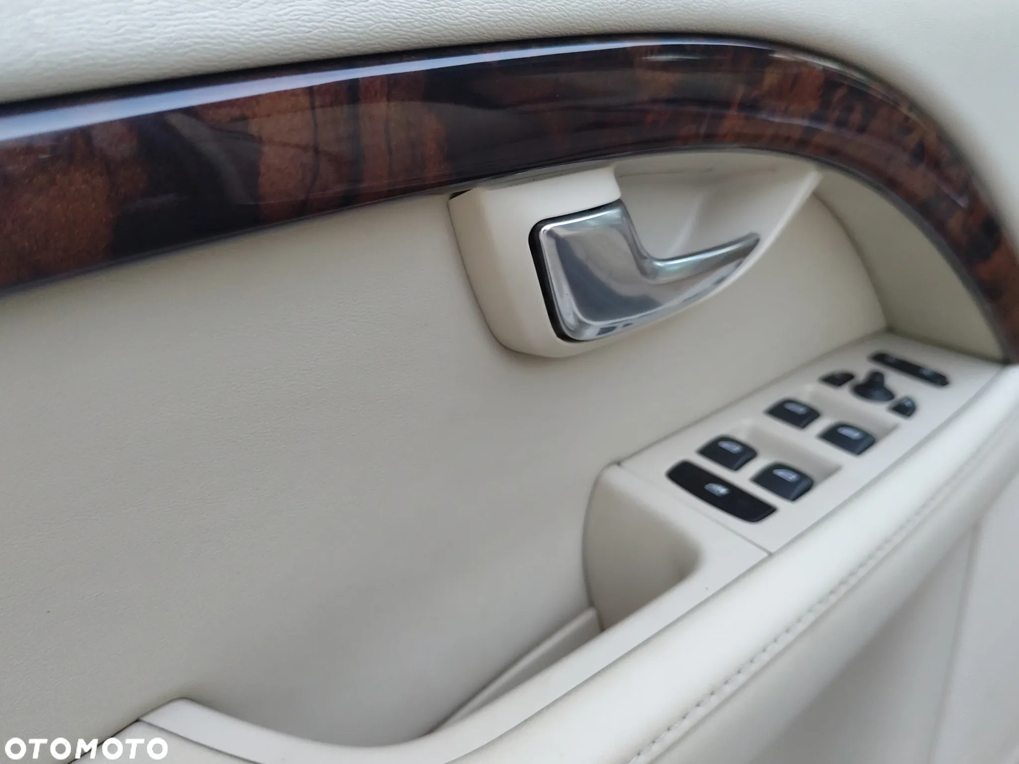 Volvo XC 70 T5 Geartronic Momentum - 26