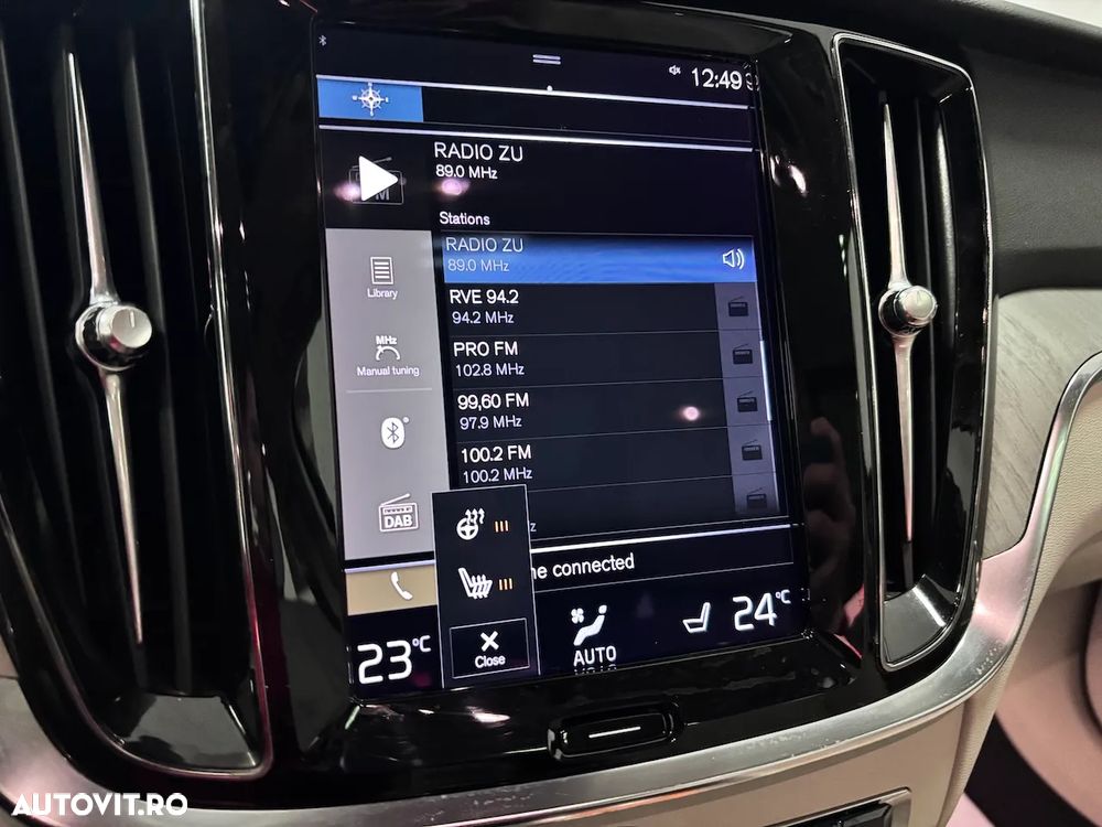 Volvo V60 V60CC B5 MHEV AT AWD Plus Bright - 31