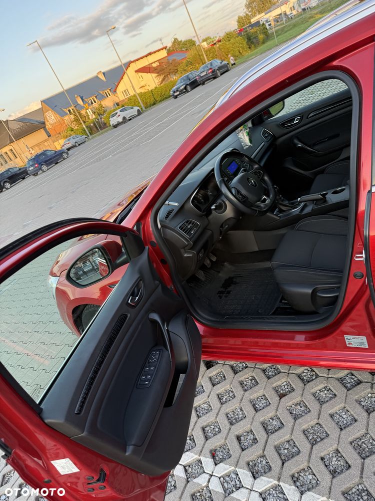 Renault Megane 1.6 SCe Zen - 15
