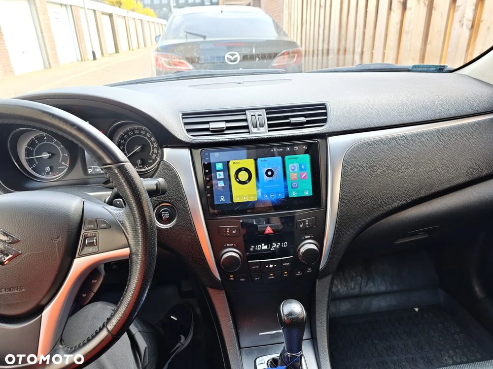 Suzuki Kizashi 2.4 Sport 4WD CVT - 3