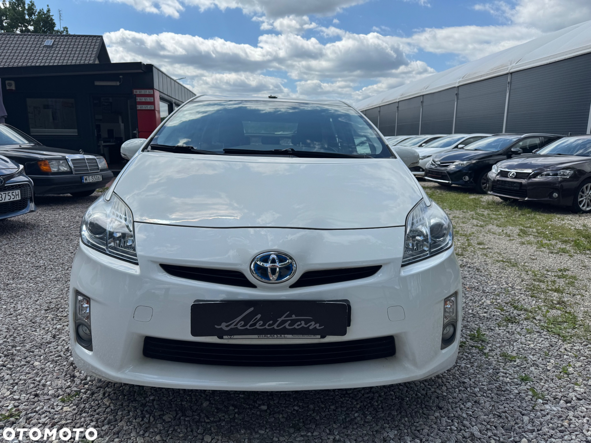 Toyota Prius (Hybrid) Comfort - 3
