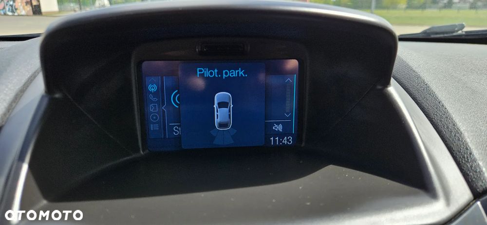 Ford Fiesta 1.0 EcoBoost S&S TITANIUM - 13