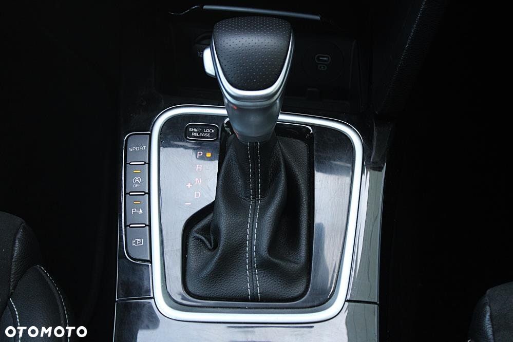 Kia XCeed - 18