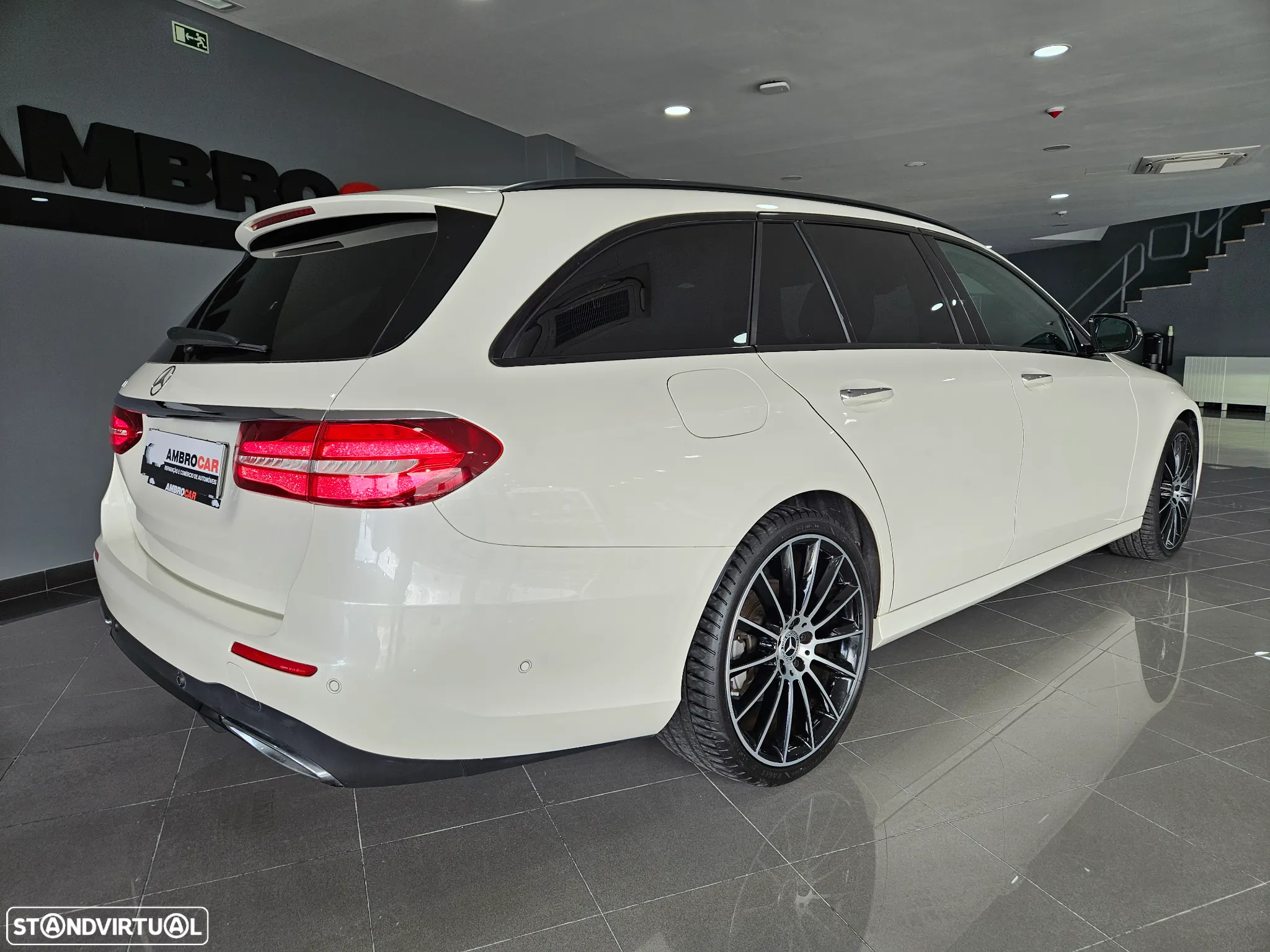 Mercedes-Benz E 300 d AMG Line - 8