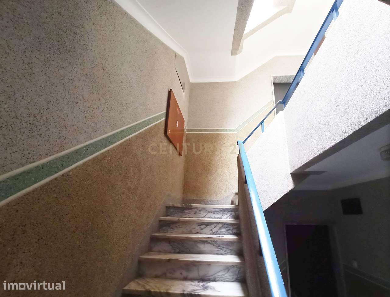T2 renovado, no bairro das Amoreiras em Setúbal - Grande imagem: 4/24