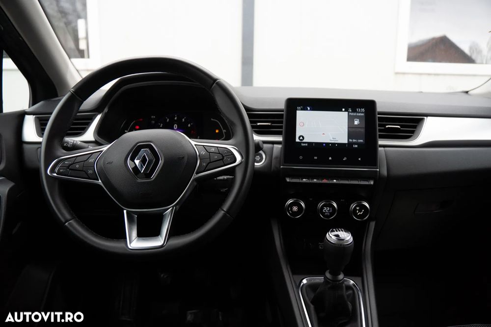 Renault Captur MHEV 140 Techno - 10