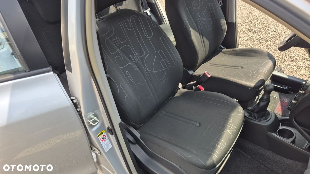 Toyota Yaris 1.0 VVT-i - 18
