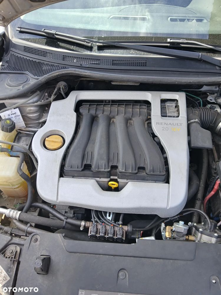 renault laguna III silnik m4r 704 2.0 16v skrzynia sanki belka przód tył wahacz zacisk - 2