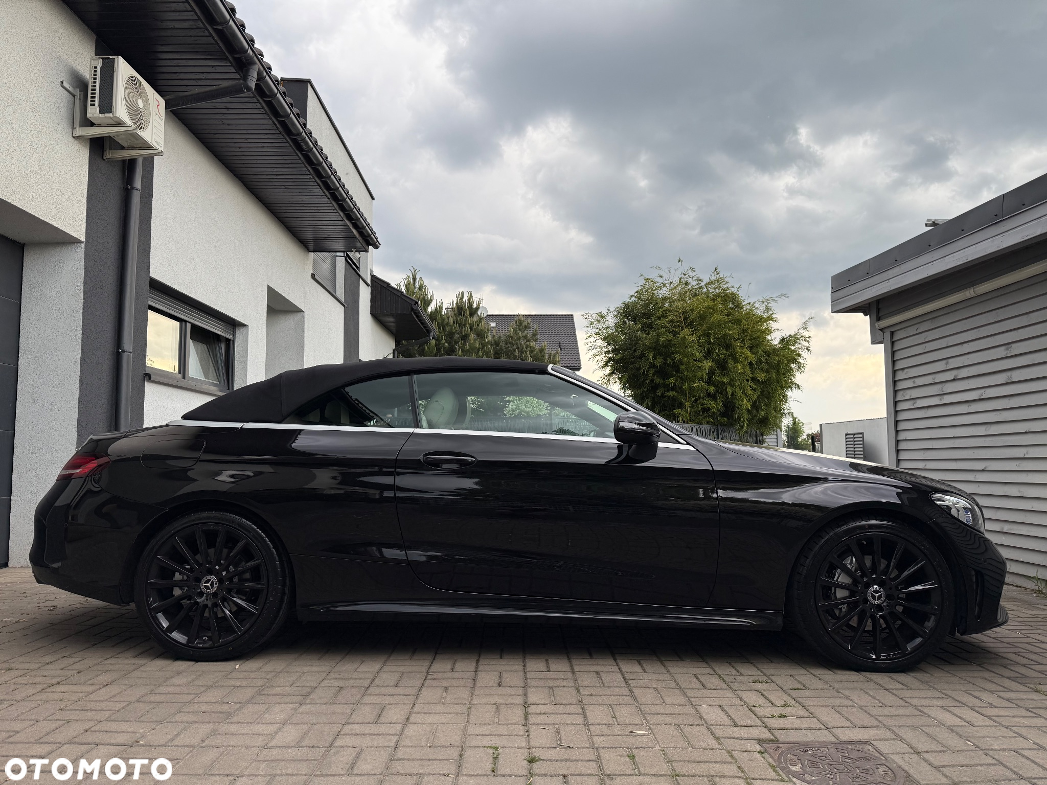 Mercedes-Benz Klasa C 220 d Cabrio 9G-TRONIC AMG Line Plus - 28