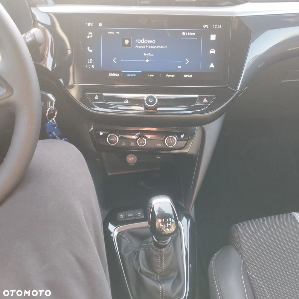 Opel Corsa 1.2 GS Line S&S - 10