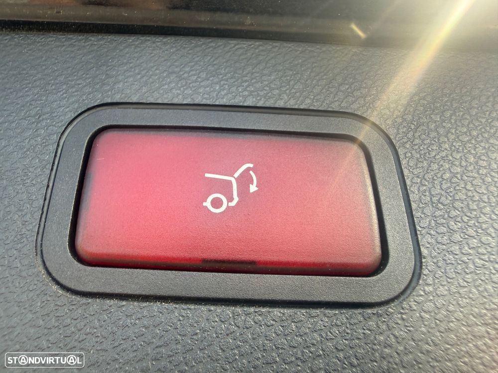 Mercedes-Benz C 220 Station CDI DPF BlueEFFICIENCY Avantgarde - 30