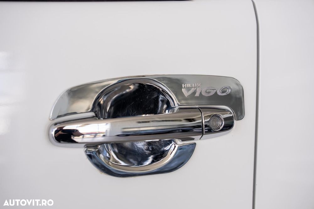 Toyota Hilux 4x4 Double Cab DPF Autm. Executive - 9