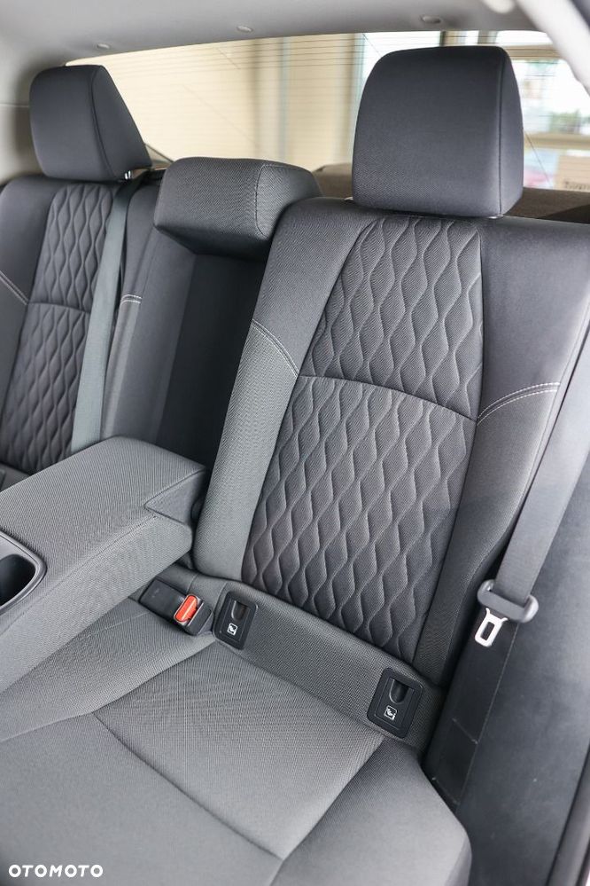 Toyota Corolla 1.8 Hybrid Comfort - 29