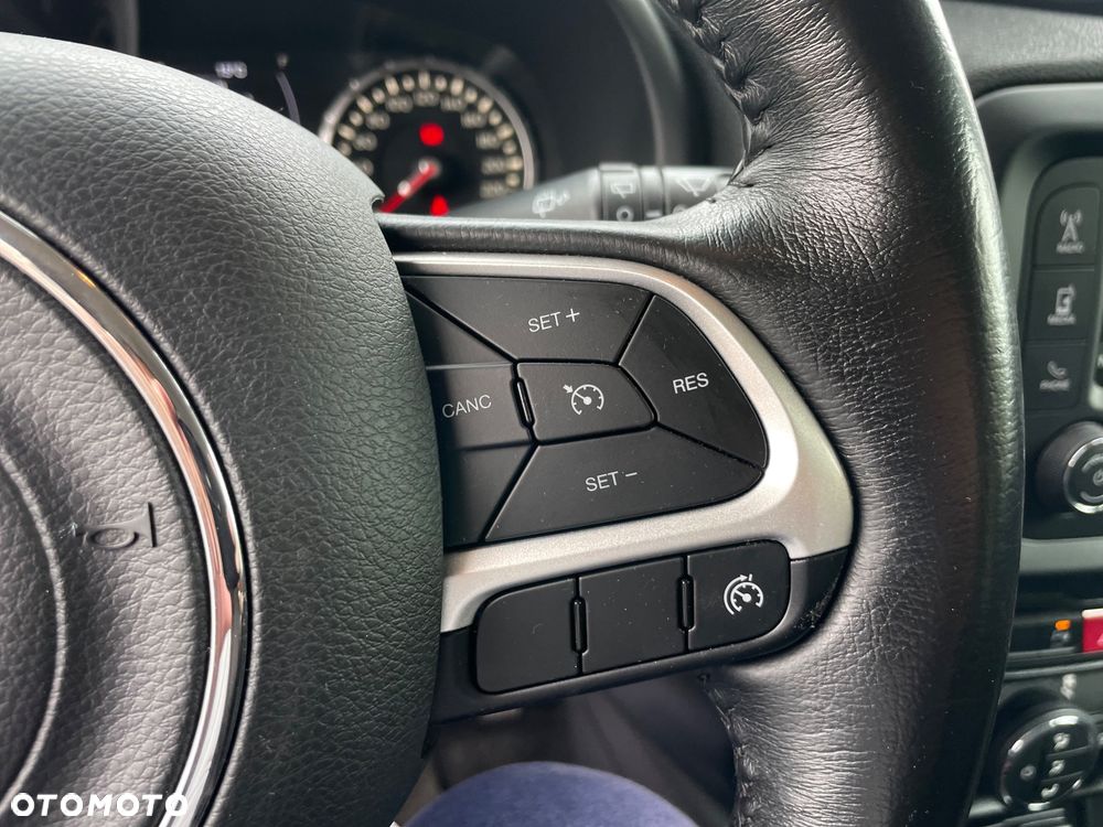 Jeep Renegade - 23
