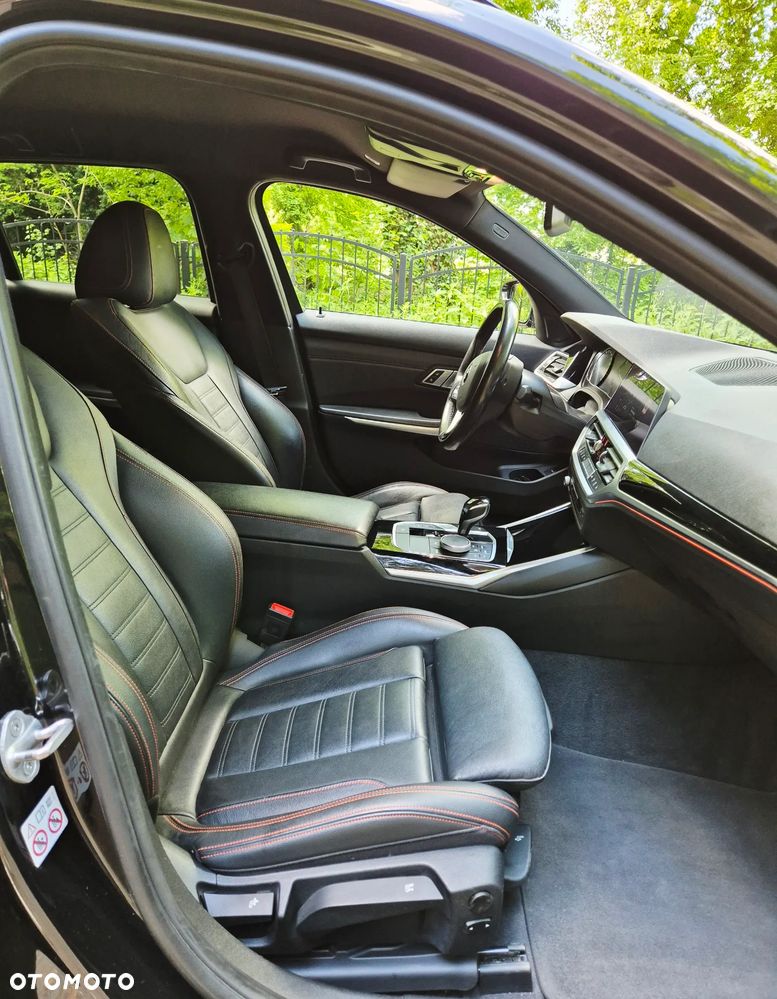 BMW Seria 3 320d Sport Line Shadow sport - 16