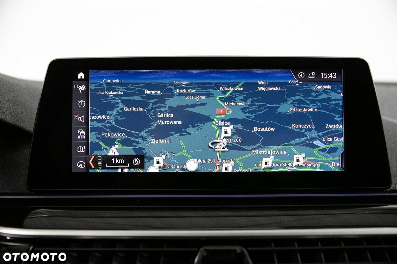 BMW Seria 5 M550d xDrive - 40