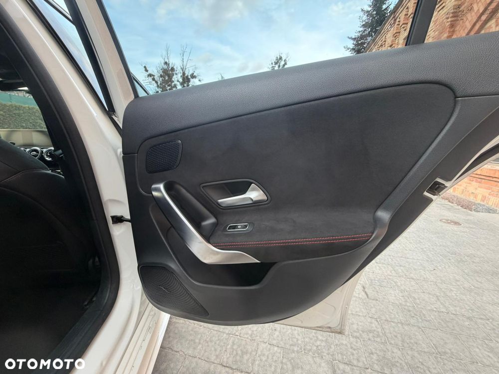 Mercedes-Benz Klasa A 180 AMG Line 7G-DCT - 8