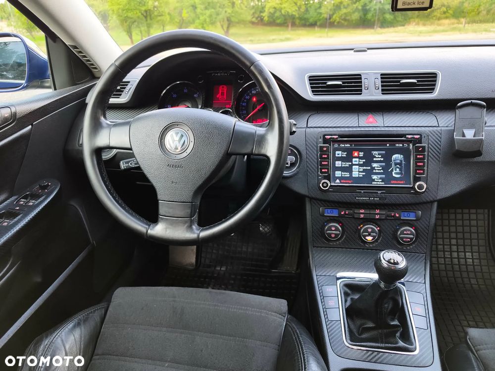 Volkswagen Passat 2.0 TDI Highline - 7