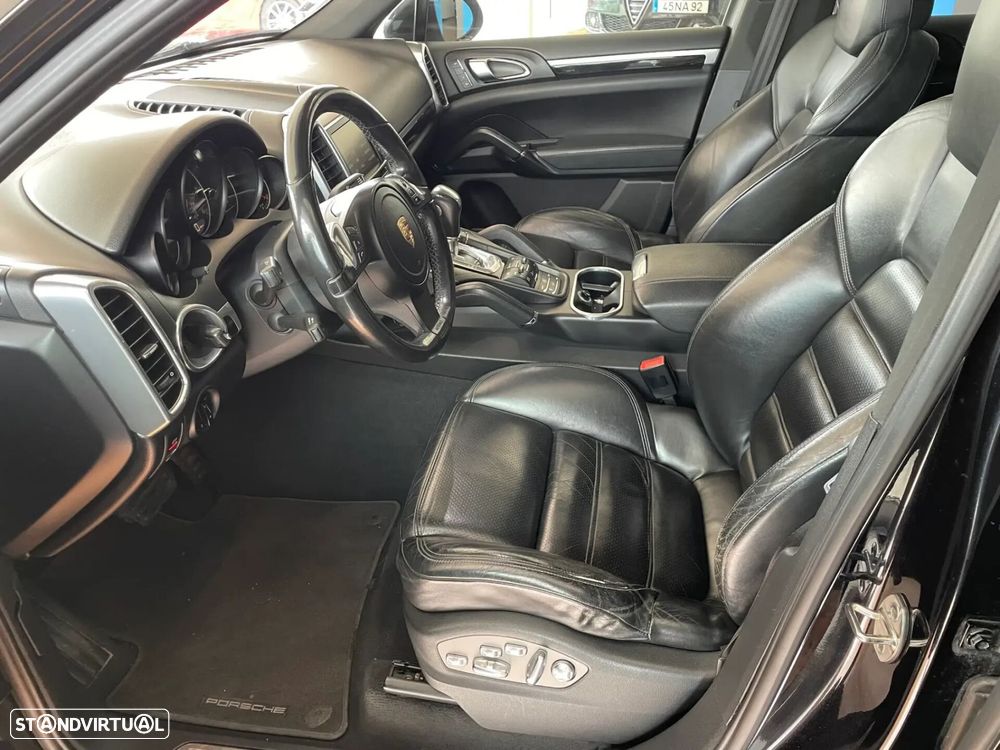 Porsche Cayenne - 9