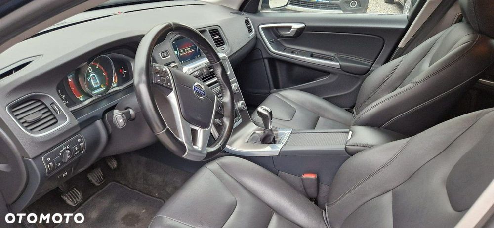 Volvo V60 - 35