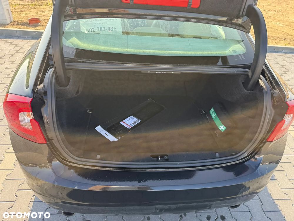 Volvo S60 T3 Summum - 17