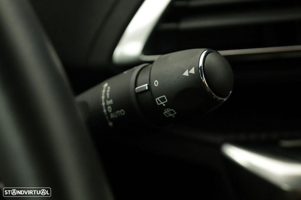 Peugeot 3008 1.6 Hybrid Allure Pack e-EAT8 - 20