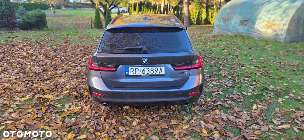 BMW Seria 3 318d Sport Line - 11