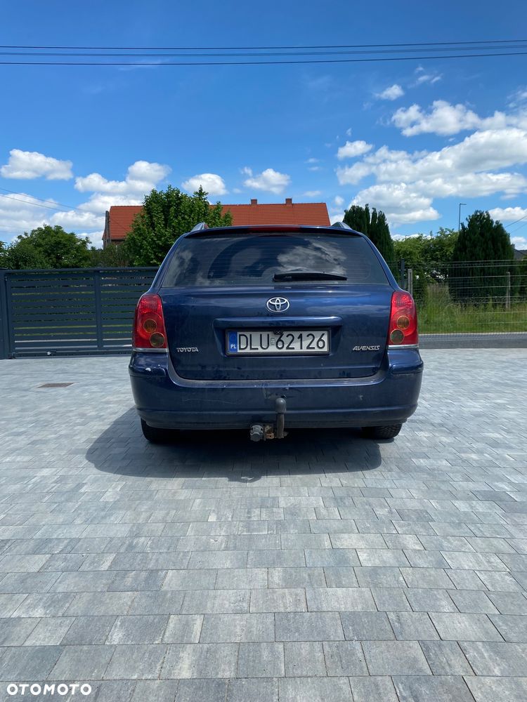 Toyota Avensis 1.8 VVT-i Luna - 3