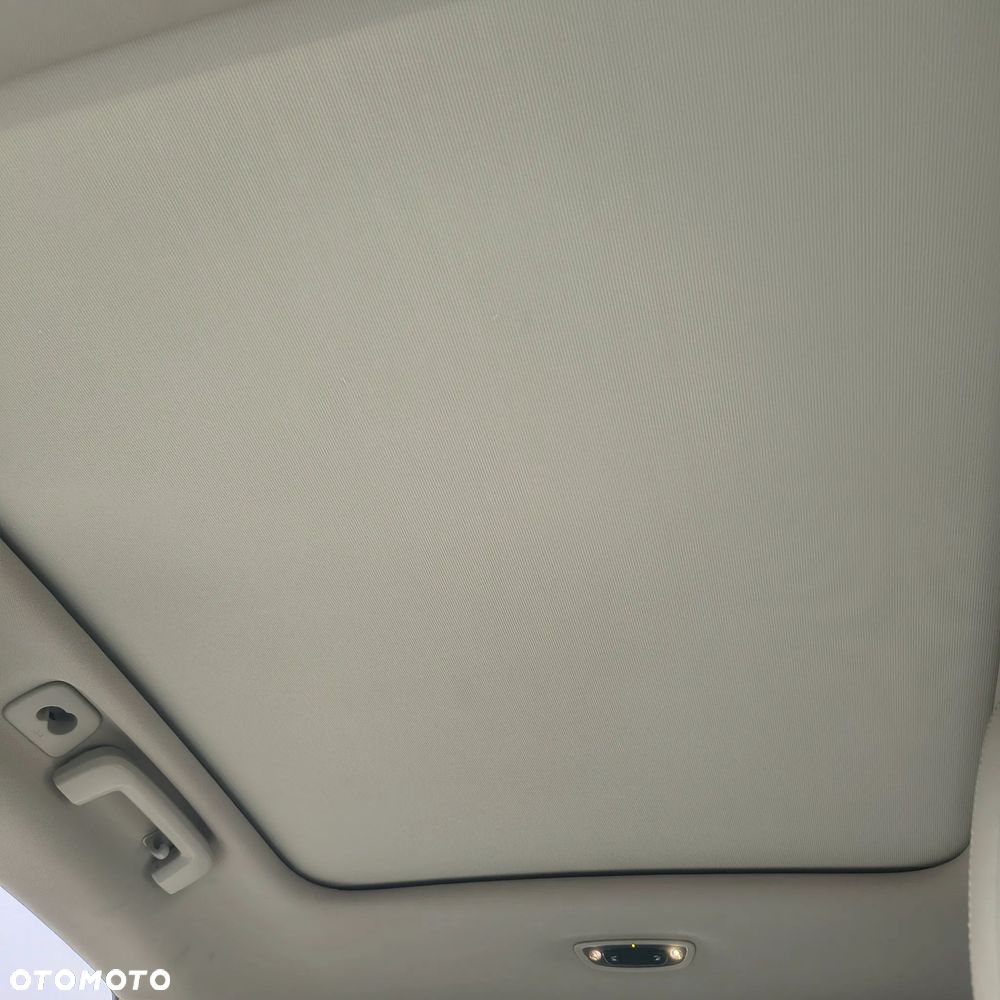 Volvo V40 D2 Drive-E Ocean Race - 16