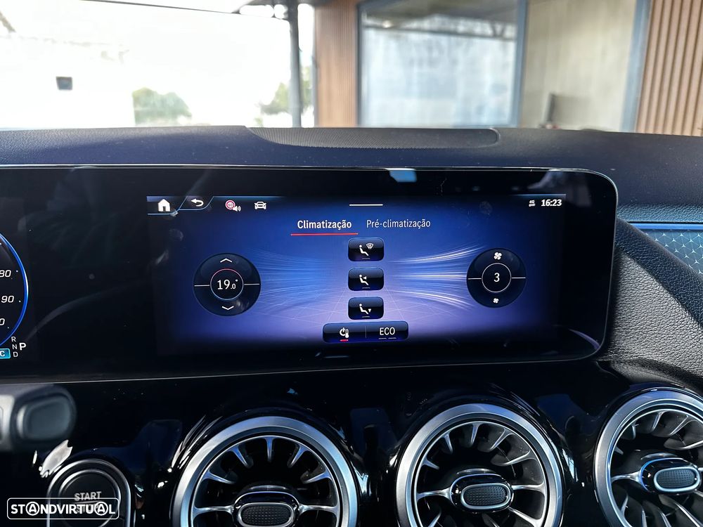 Mercedes-Benz EQA 250 Progressive - 43