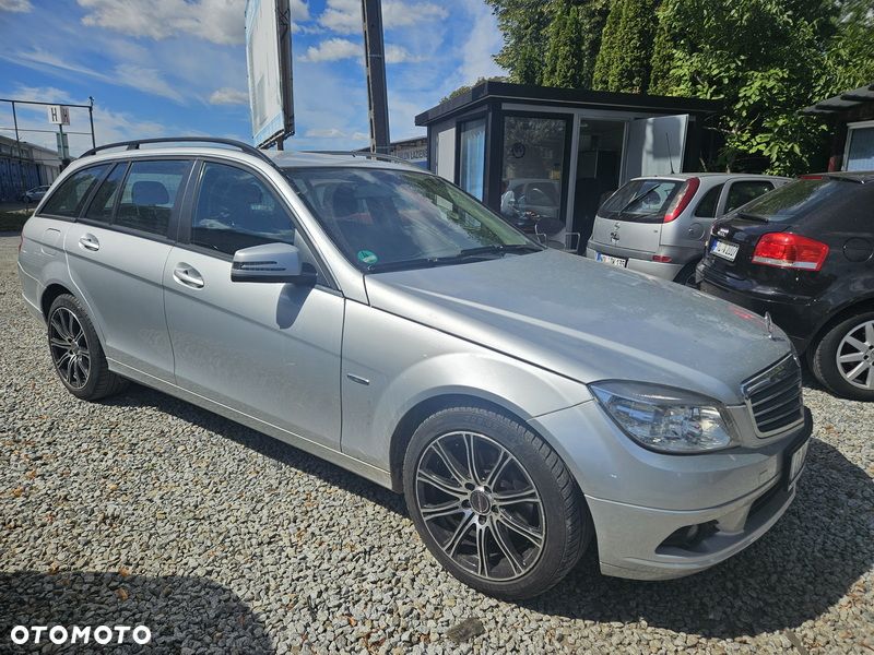 Mercedes-Benz Klasa C 200 CDI BlueEff Elegance - 2