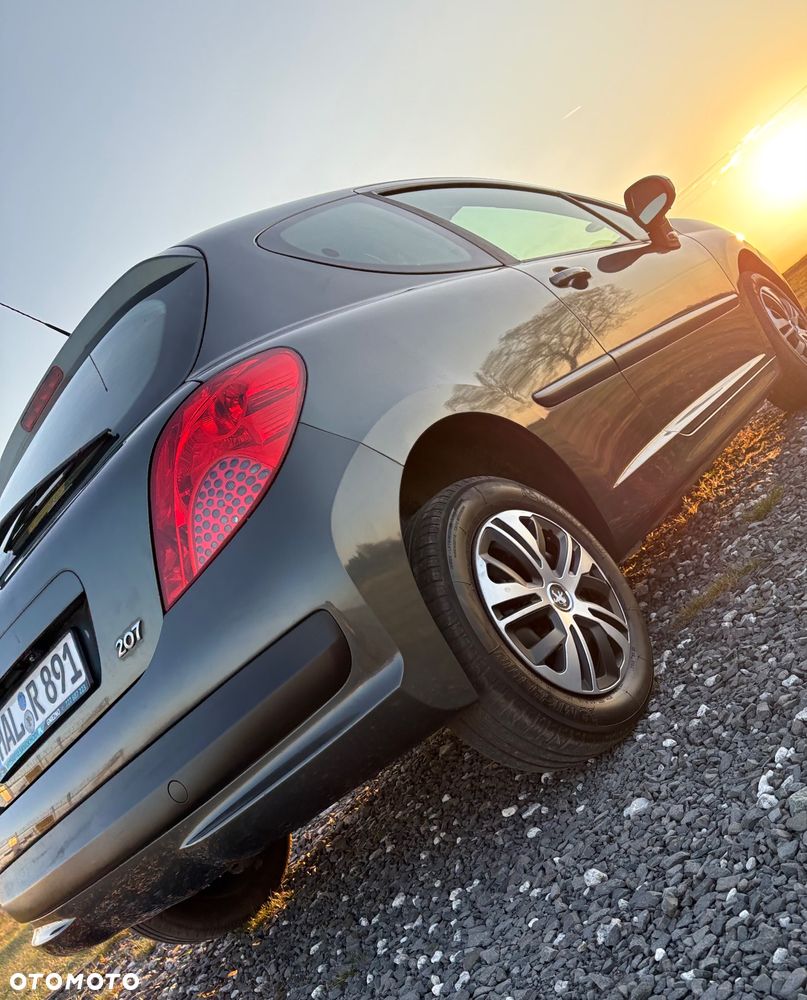 Peugeot 207 90 Sport - 8