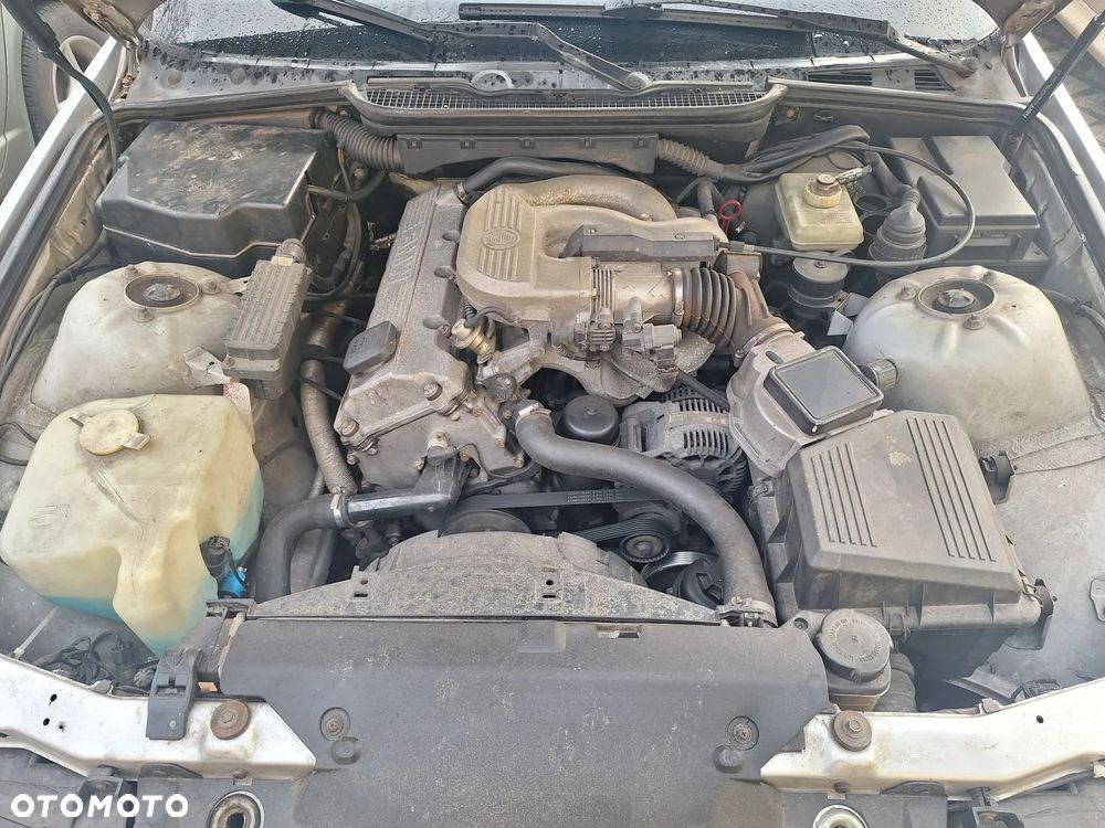 BMW Seria 3 318i - 13