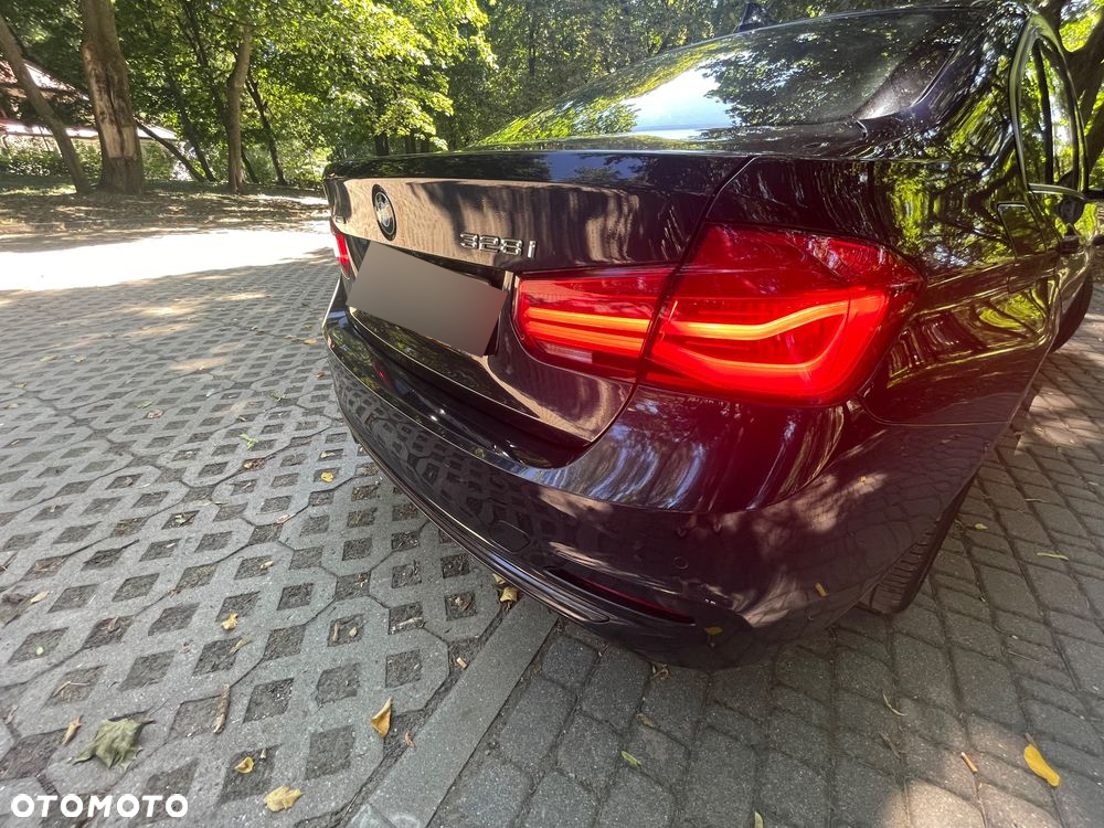 BMW Seria 3 328i xDrive - 21