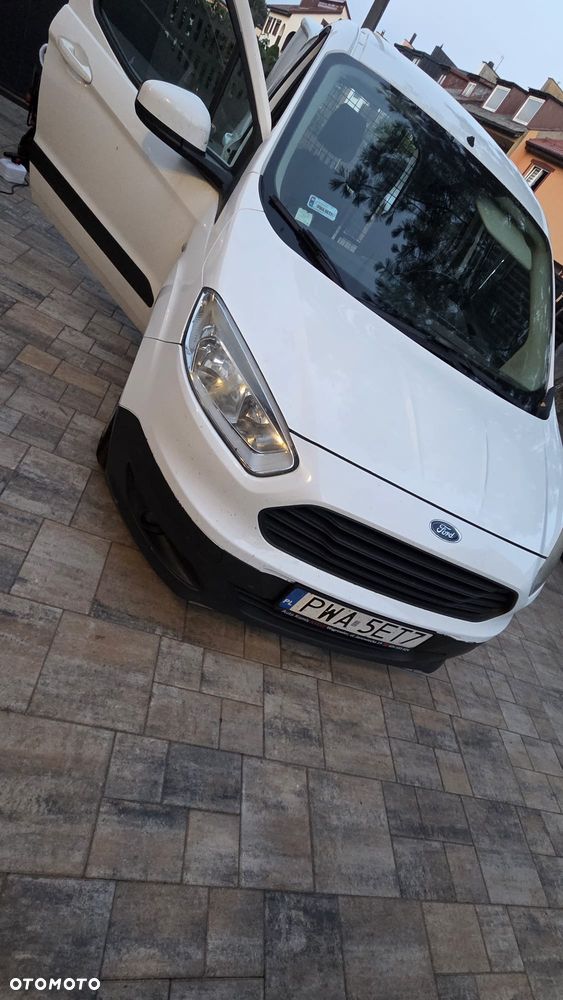 Ford Courier - 2