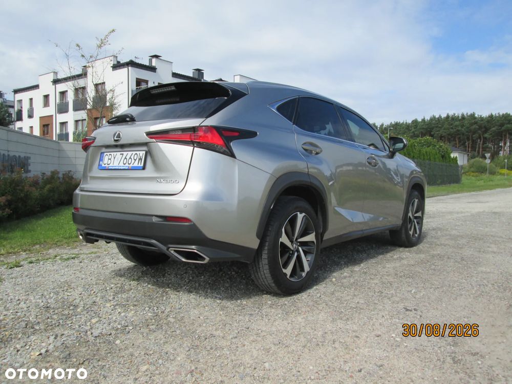 Lexus NX 300 - 15