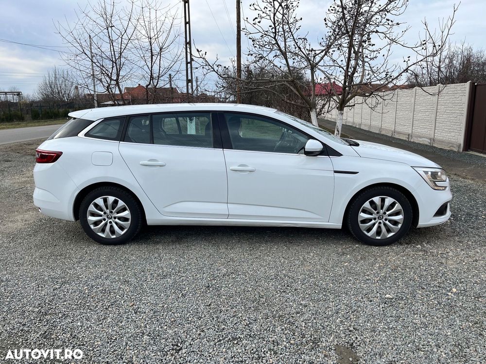 Renault Megane - 5