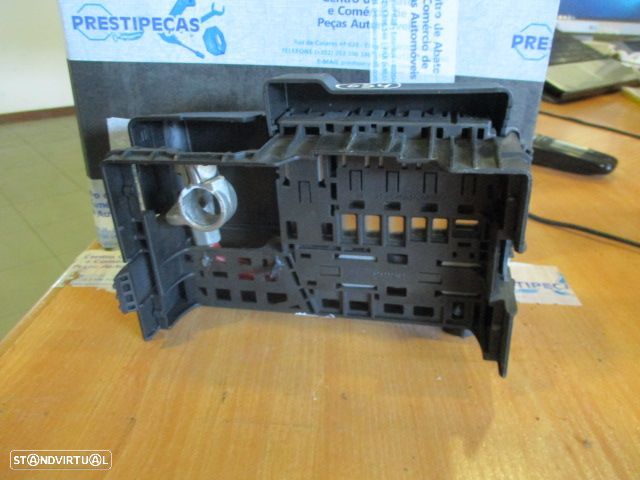 Caixa Fusiveis 525230582 OPEL INSIGNIA 2010 2.0DCTI - 3