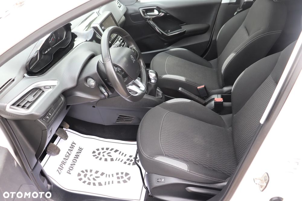 Peugeot 208 82 VTI Allure - 16