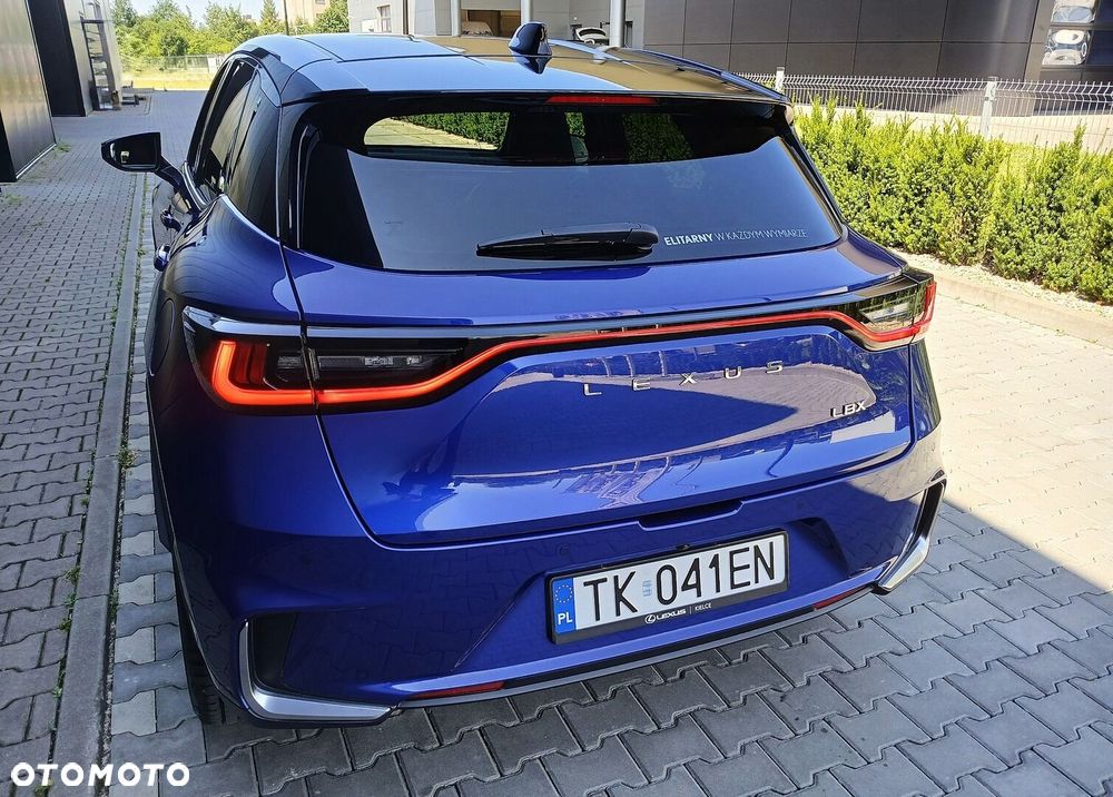 Lexus LBX 1.5 Hybrid Cool AWD - 13